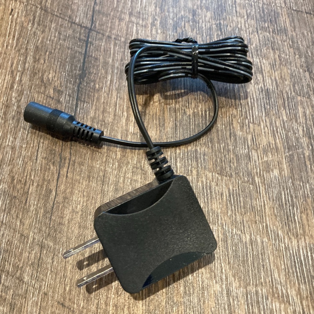 AC Adapter 100 240v 50 60hz